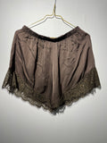 SILKY LACE SHORTS “BROWN”