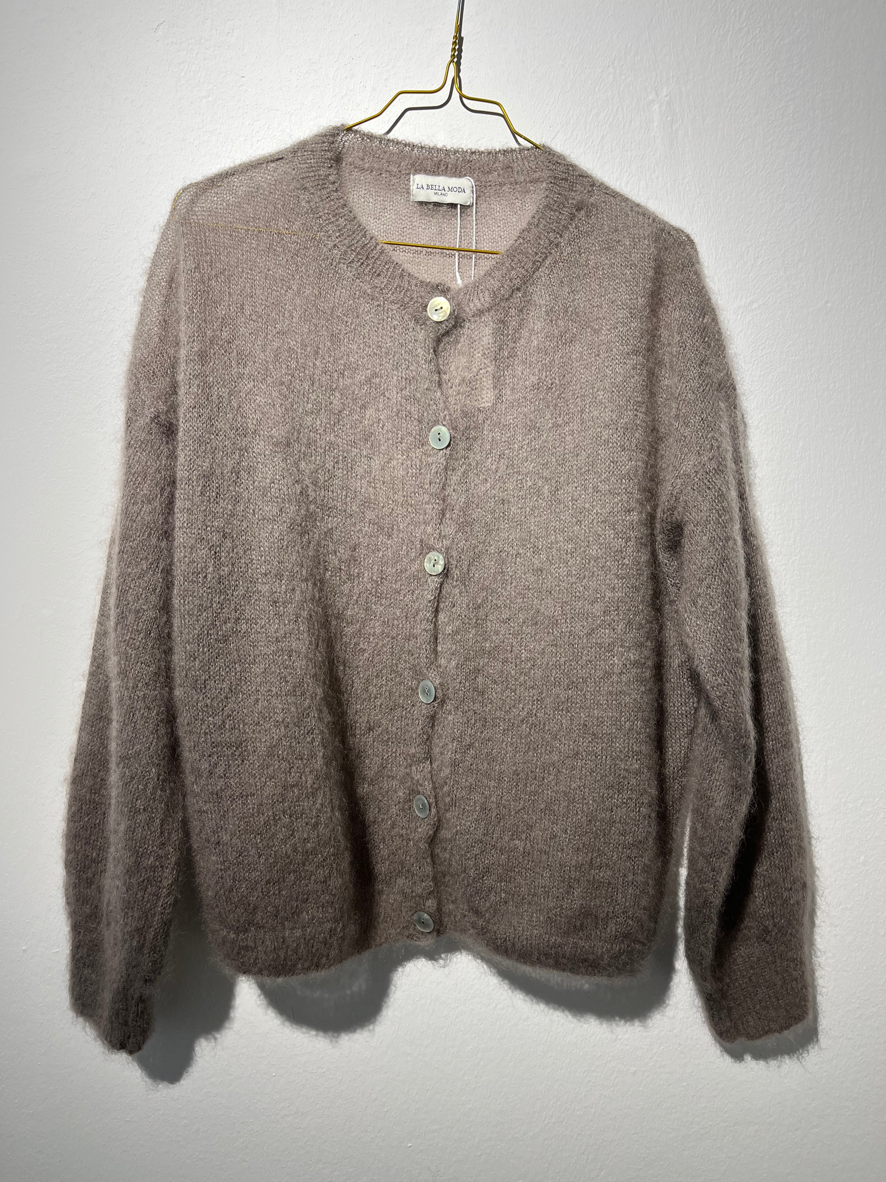 STRICK CARDIGAN “LIGHT BROWN”
