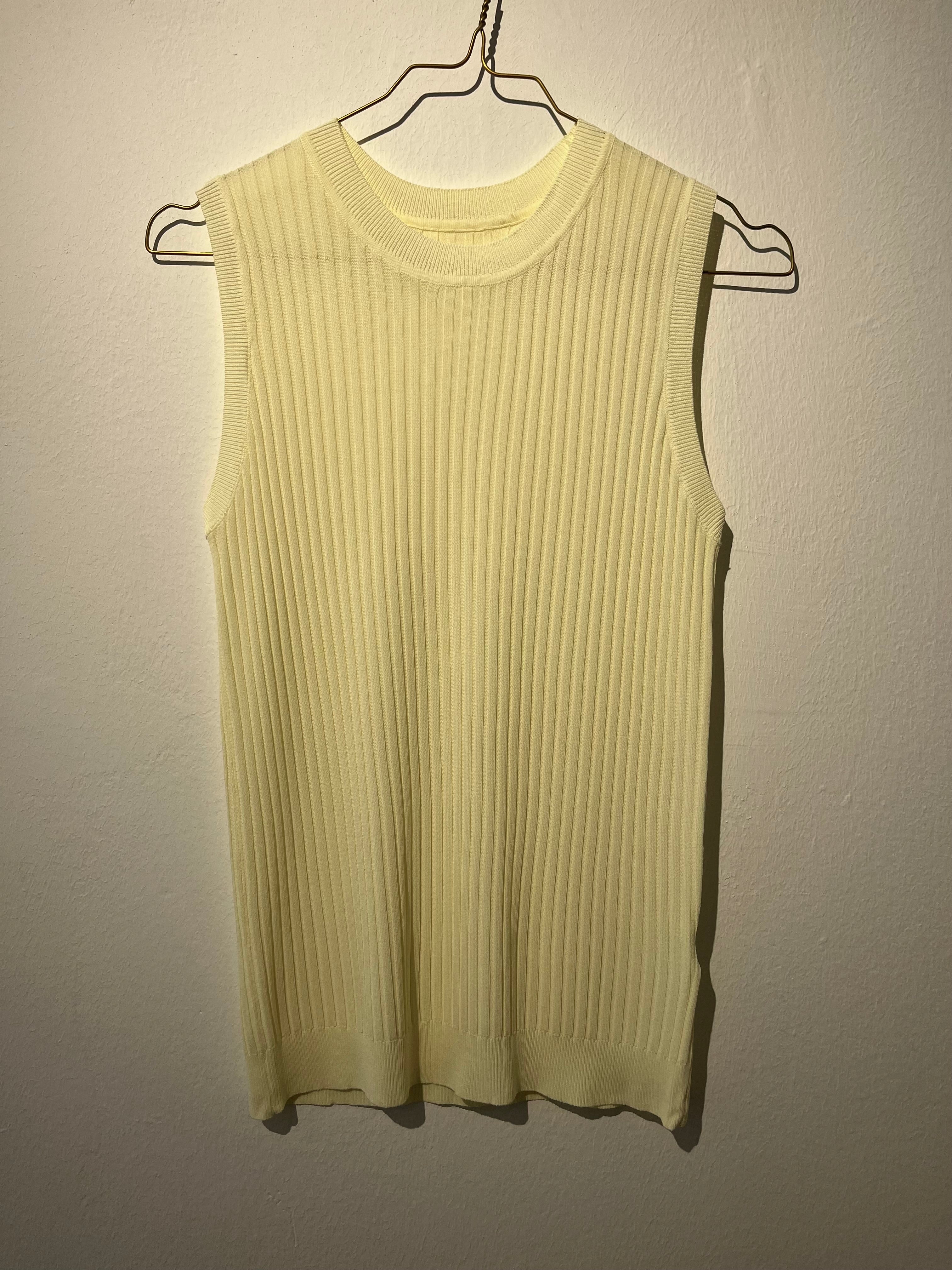 TOP “RIPP“ S/M Butter yellow • 70% Viscose; 25% Cotton; 5% Spandex (Kopie) (Kopie)