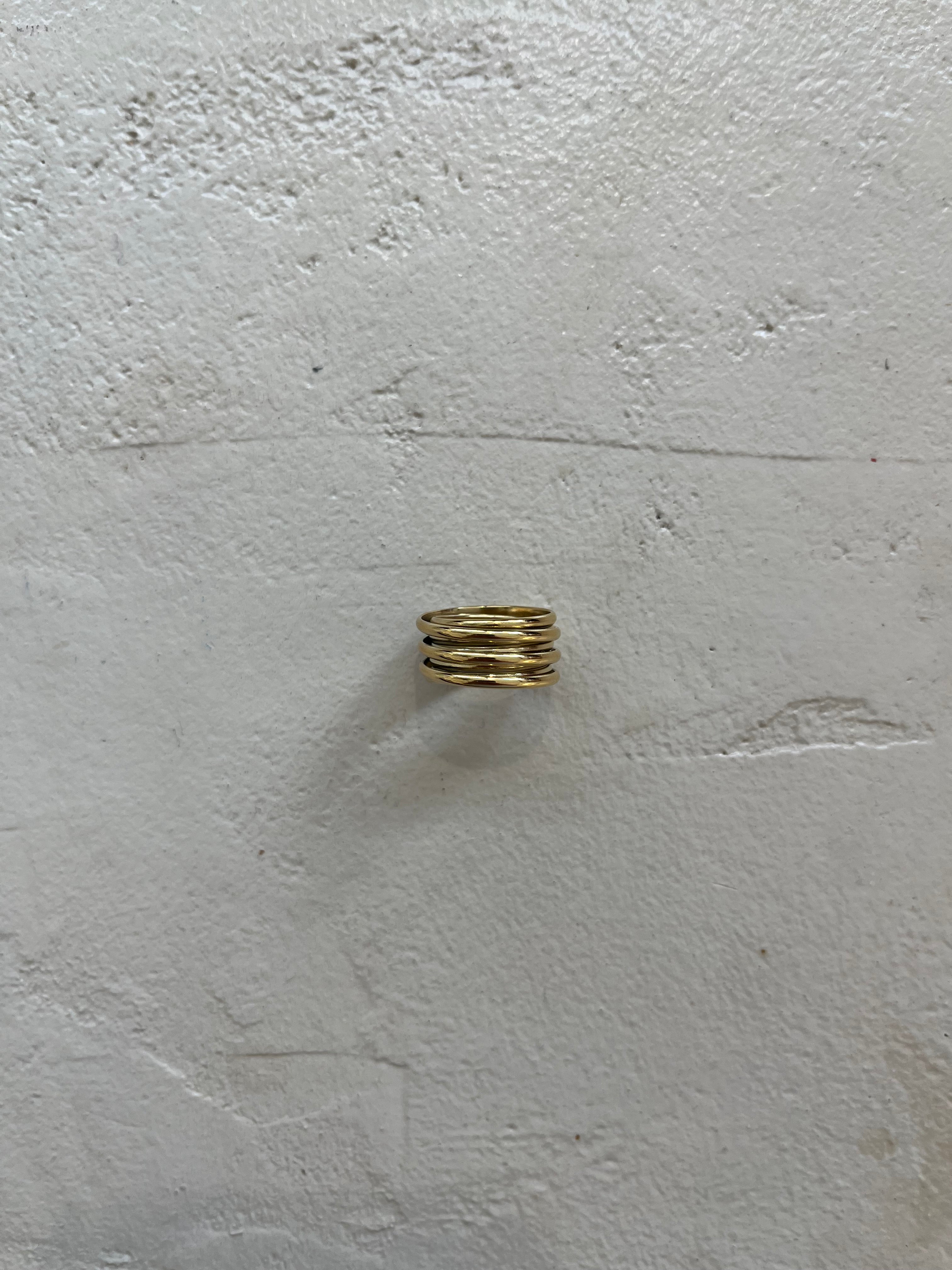 RING “LOOP” • steel gold