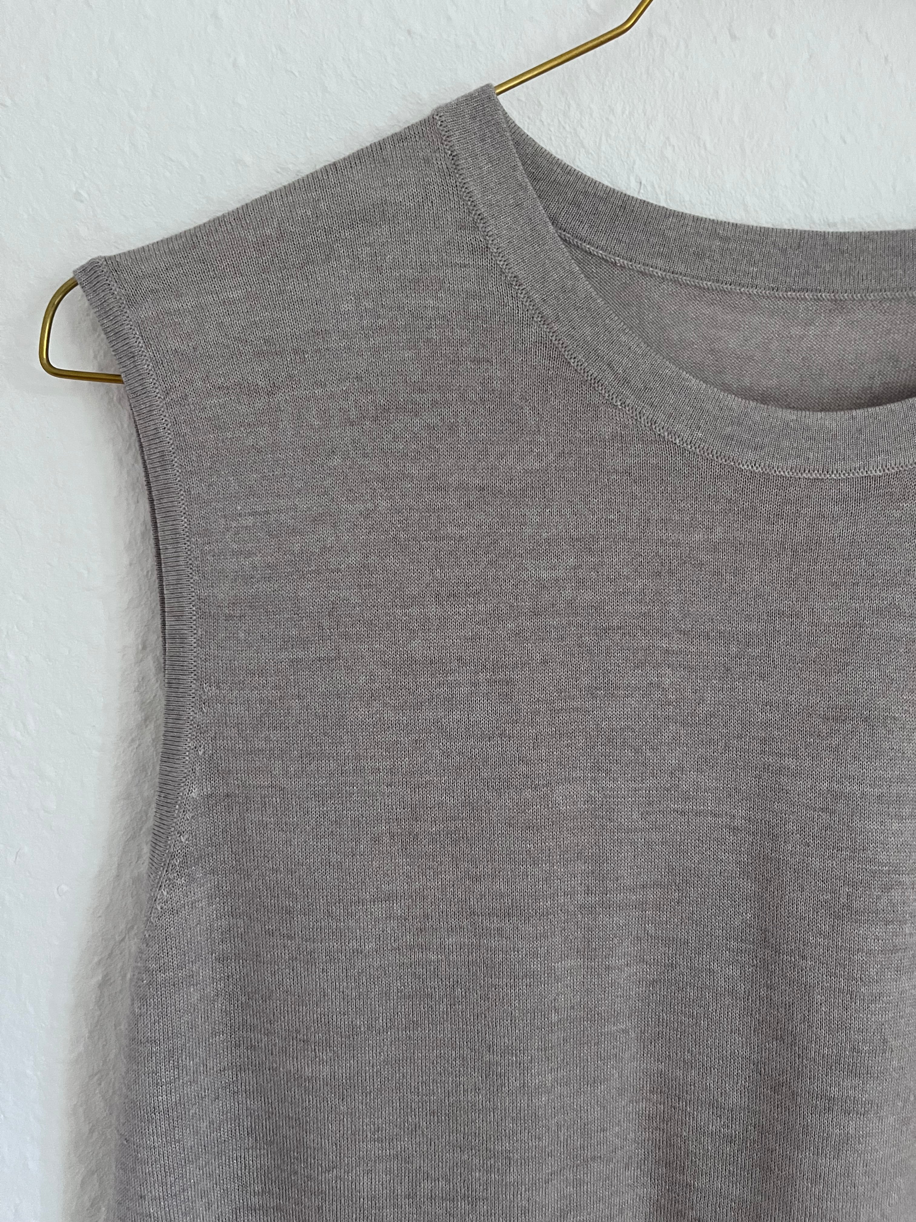 SHIRT LIGHT-WOOL “TANK“ light taupe • 25% Maulbeer Seide, 75% Wolle