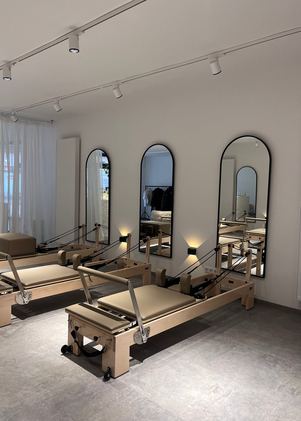 REFORMER FLOW PILATES • All Levels mit Lisa  • 22.02. / 11:00 - 11:55
